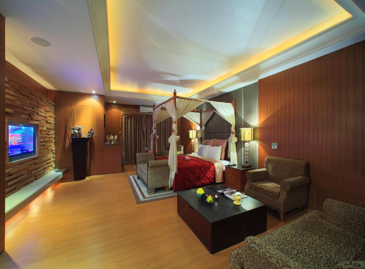 Roman Vacation Motel Dali ภายนอก รูปภาพ